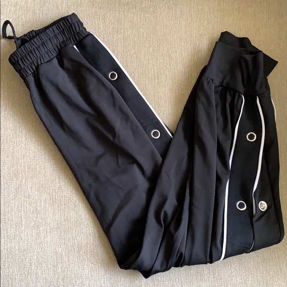 Mystique Boutique Pants - MYSTIQUE BOUTIQUE Black pants